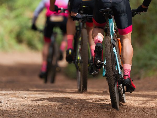 Rower i żwir: Jak trenować do swojego pierwszego wyścigu